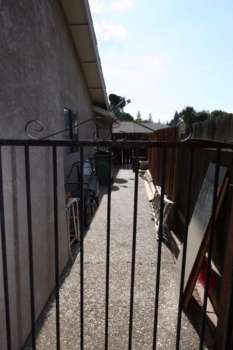 1733 Burgundy Dr, Lodi, CA 95242 photo 24