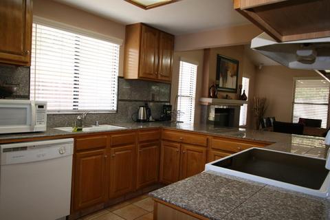 1733 Burgundy Dr, Lodi, CA 95242 photo 9
