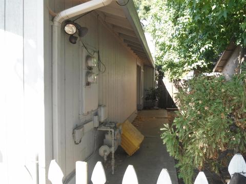 203 Donner Dr, Lodi, CA 95240 photo 3