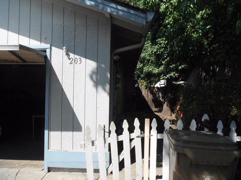203 Donner Dr, Lodi, CA 95240 photo 2
