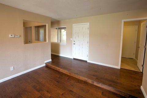 3303 Alta Way, Modesto, CA 95350 photo 2