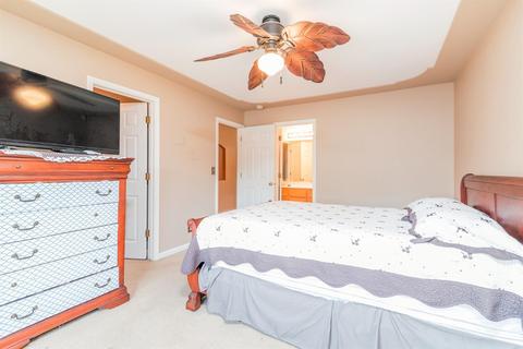 812 Zumstein Dr, Ripon, CA 95366 photo 13