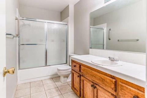2001 Forest Ln, Manteca, CA 95336 photo 9