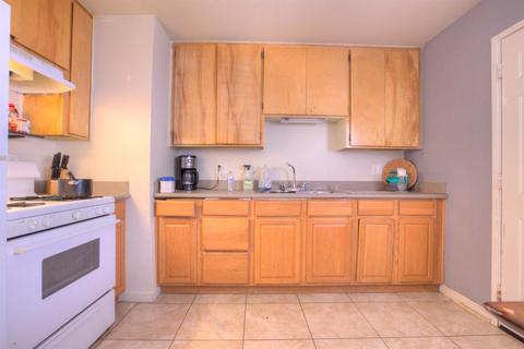 745 Lambert Way, Turlock, CA 95380 photo 5