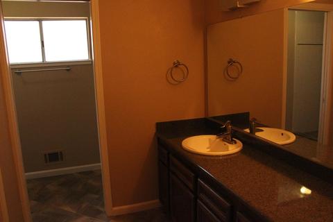 2633 Marblehead Cir, Modesto, CA 95355 photo 6