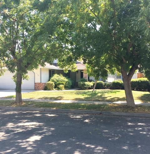 1166 Mirror Lake Dr, Merced, CA 95340 photo 1