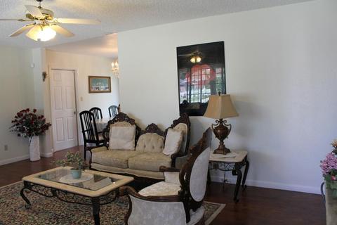 500 Georgetown Ave, Turlock, CA 95382 photo 3