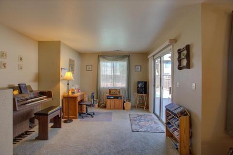 435 Thrush Dr, Patterson, CA 95363 photo 13