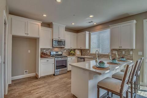 1002 S School St, Lodi, CA 95240 photo 9
