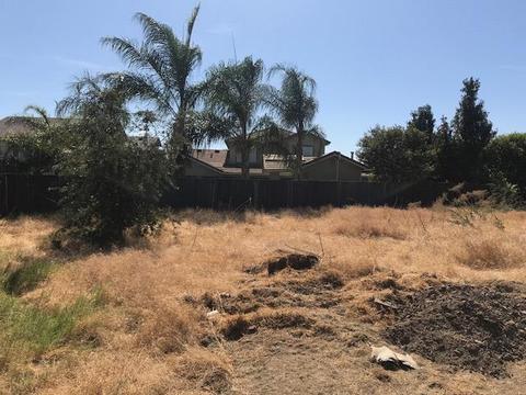 977 N Canyon Dr, Ceres, CA 95307 photo 3