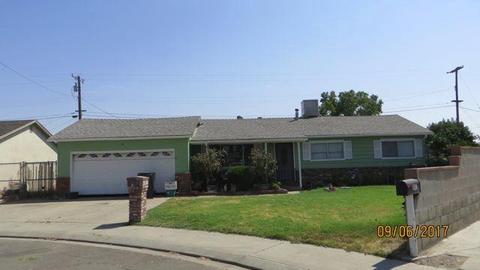 1013 Avon Ct, Modesto, CA 95351 photo 1