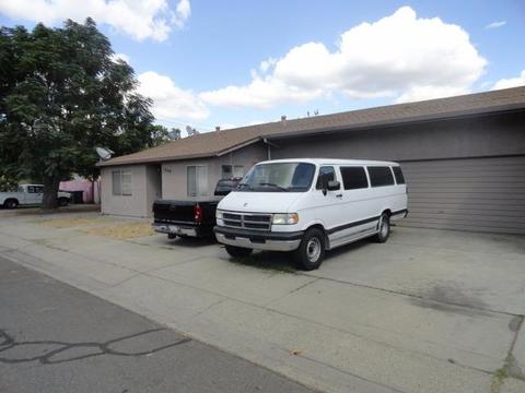 303 Cypress St, Lodi, CA 95240 photo 2