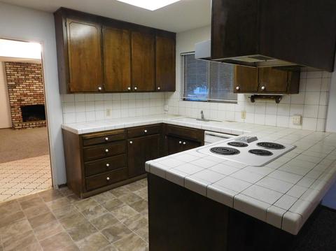 1828 Marcus Dr, Modesto, CA 95355 photo 5