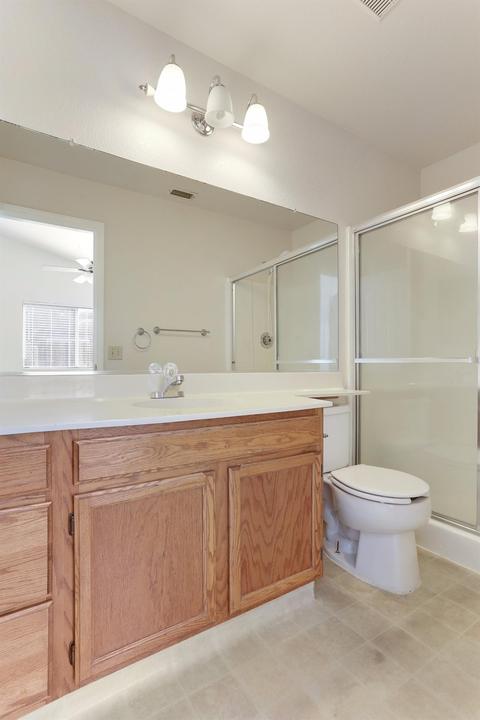 204 Sparrow Dr, Galt, CA 95632 photo 19