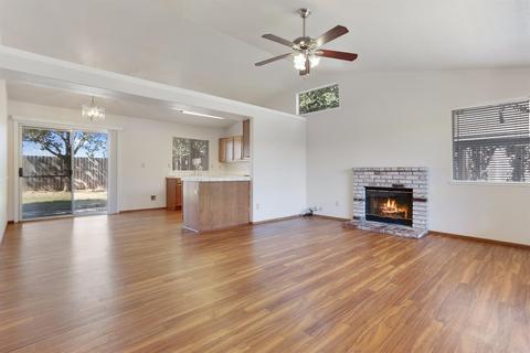 204 Sparrow Dr, Galt, CA 95632 photo 5