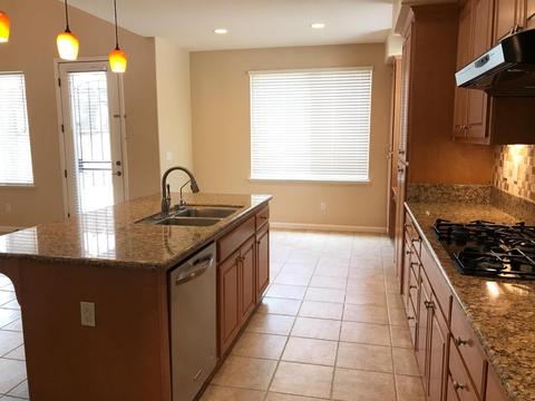2716 Canyon Falls Dr, Modesto, CA 95351 photo 4