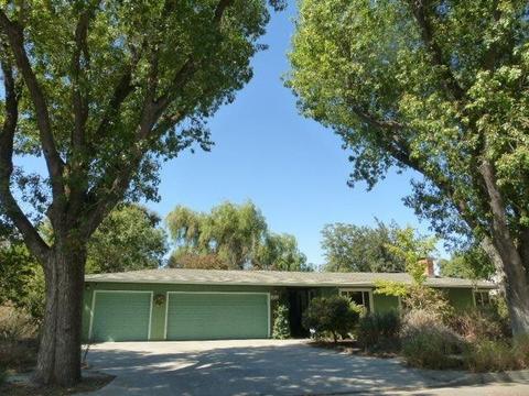 585 Laurel Ave, Gustine, CA 95322 photo 2