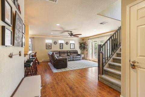 5865 Sharps Cir, Carmichael, CA 95608 photo 4