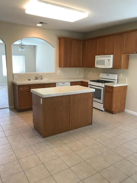 501 Maple St, Lodi, CA 95240 photo 4