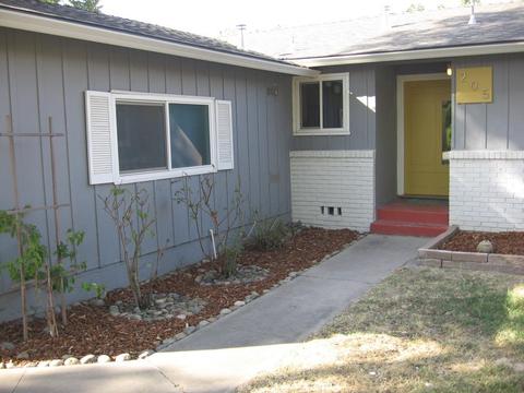 205 Ribier Ave, Modesto, CA 95350 photo 2