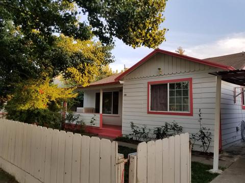 206 Flora St, Lodi, CA 95240 photo 3