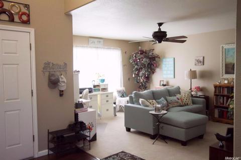 1737 Ruth Dr, Ripon, CA 95366 photo 4