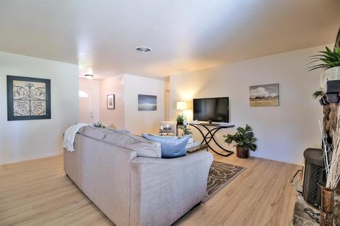 6309 Templeton Dr, Carmichael, CA 95608 photo 4