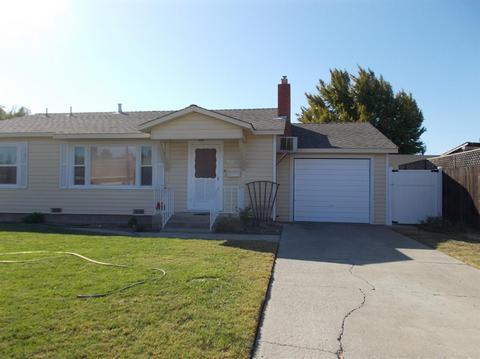 321 Sycamore Ave, Gustine, CA 95322 photo 2