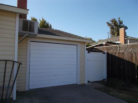 321 Sycamore Ave, Gustine, CA 95322 photo 5