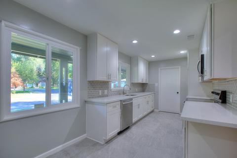 430 Coleman Ct, Modesto, CA 95354 photo 5