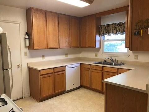 221 Gregory Ln, Modesto, CA 95354 photo 5