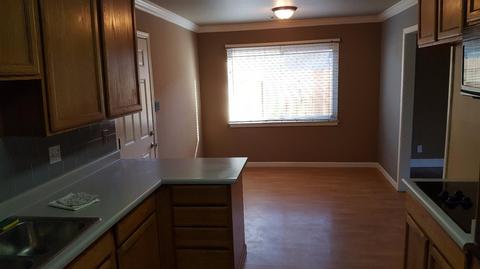 1909 Joaquin St, Modesto, CA 95350 photo 3
