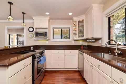 3306 Deodar St, Carmichael, CA 95608 photo 10