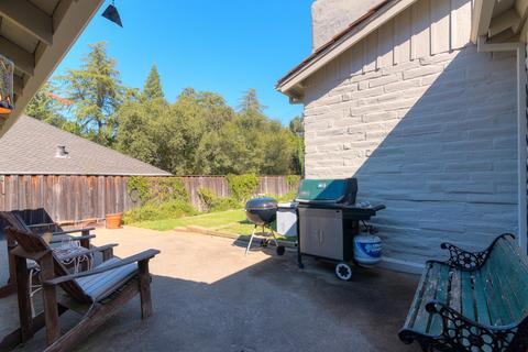3306 Deodar St, Carmichael, CA 95608 photo 23