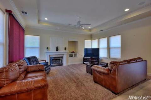 323 E Vernalis Rd, Tracy, CA 95304 photo 4