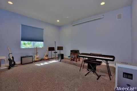 323 E Vernalis Rd, Tracy, CA 95304 photo 15