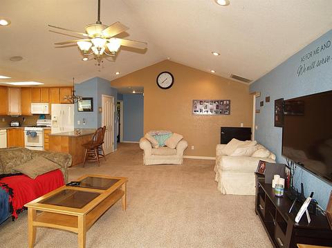 429 S Walnut Ave, Ripon, CA 95366 photo 6