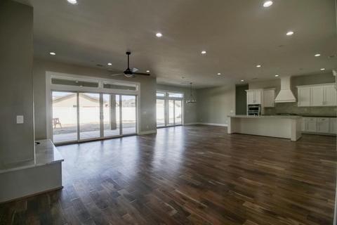 817 De Pedrini Dr, Ripon, CA 95366 photo 2