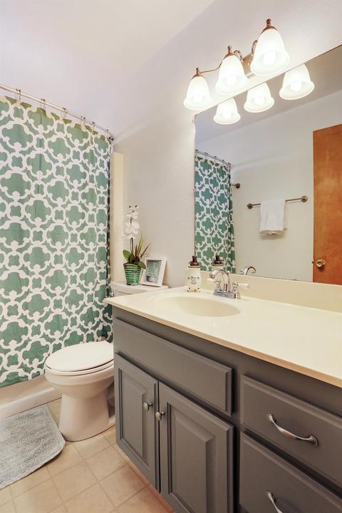 1011 N Hickory Ave, Tracy, CA 95376 photo 13