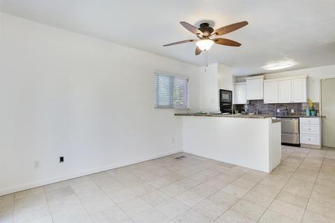 1011 N Hickory Ave, Tracy, CA 95376 photo 3