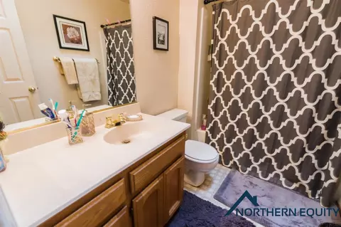 8329 Benjamin Dr, Antelope, CA 95843 photo 9