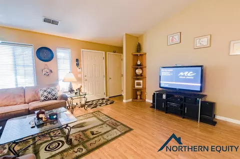 8329 Benjamin Dr, Antelope, CA 95843 photo 12
