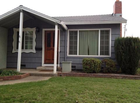 6512 Saint James Dr, Carmichael, CA 95608 photo 2