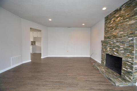 943 Parkside Ave, Manteca, CA 95336 photo 2