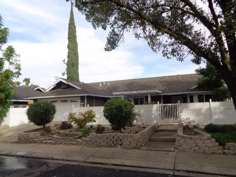 3216 Neptune Way, Modesto, CA 95355 photo 1