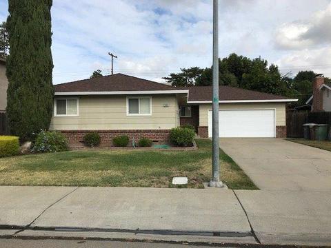 2401 Corbin Ln, Lodi, CA 95242 photo 1