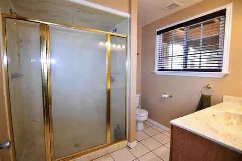 1895 E Marshall St, Turlock, CA 95380 photo 22