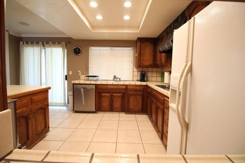 1044 Placer Ave, Manteca, CA 95336 photo 8