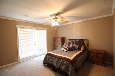 1044 Placer Ave, Manteca, CA 95336 photo 17