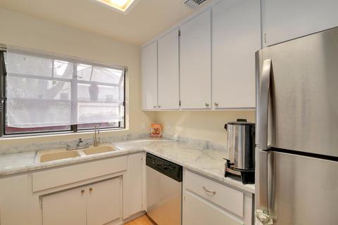 3135 Newport Ter, Davis, CA 95618 photo 8